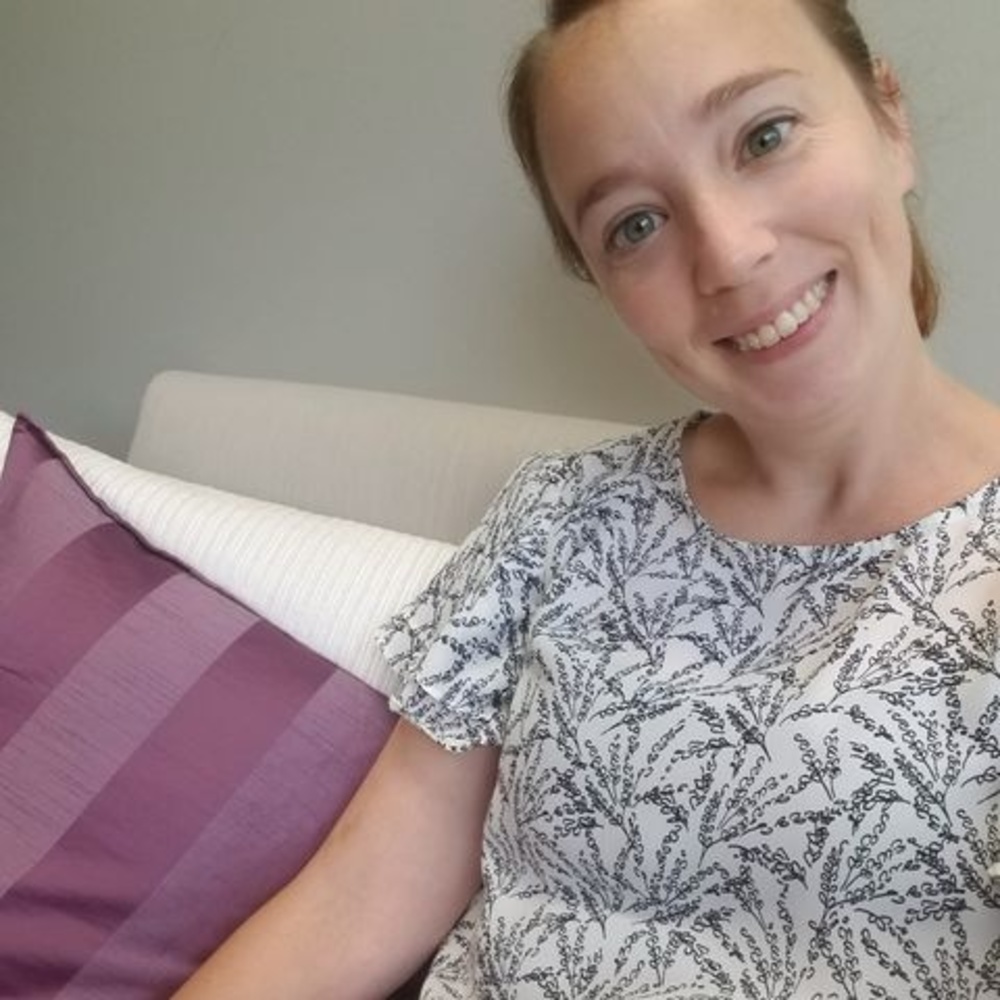 Meet your Posher, Crystal